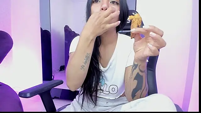 XXX chat uživo modela sofi_soft_