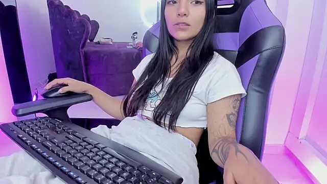 sofi_soft_ Chat XXX in diretta