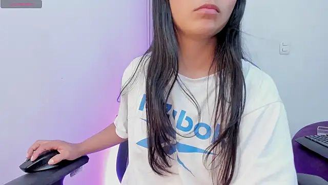 sofi_soft_'s Live XXX Chat