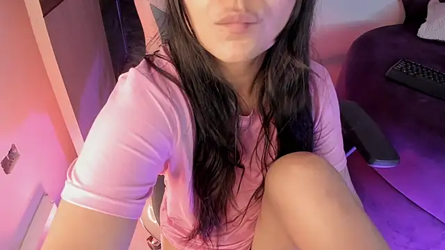 Chat +18 de sofi_soft_ ao vivo