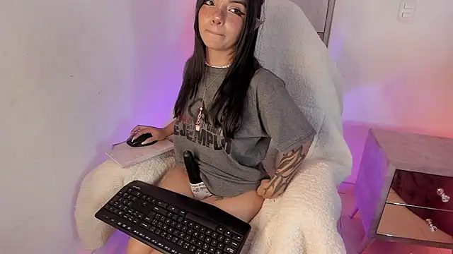 sofi_soft_ Chat XXX in diretta