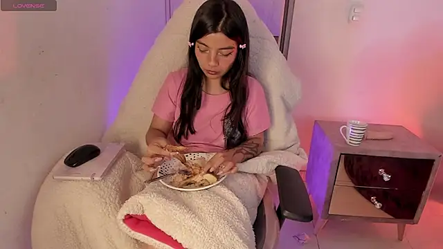 sofi_soft_'s Live XXX Chat