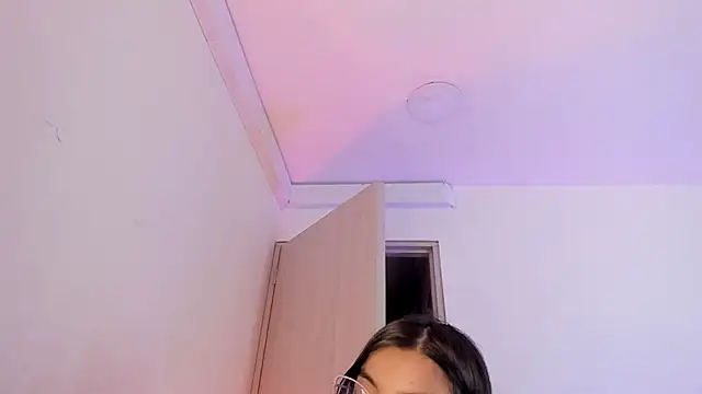 Chat +18 de sofi_soft_ ao vivo