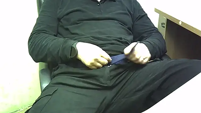 nikdov3 Show in webcam