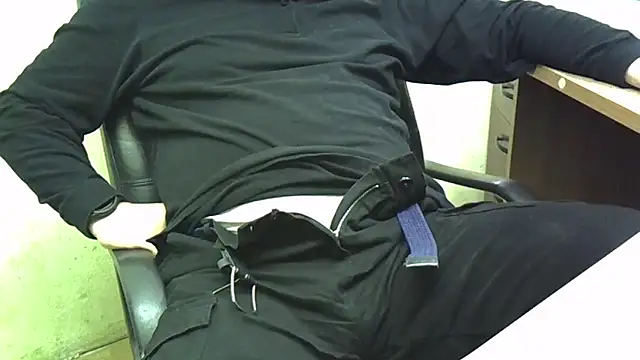 nikdov3 Webcam Show