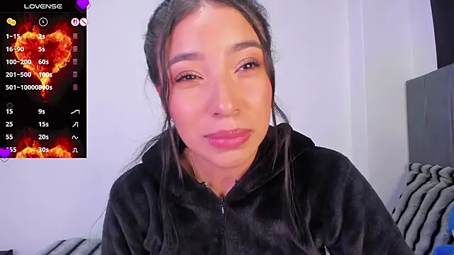 lillielover16 élő XXX-chatje