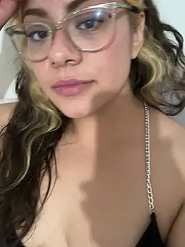 mondeliciosa1111 Adlı Modelin Canlı XXX Sohbeti