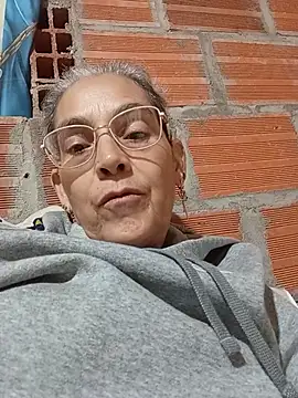 Chat +18 de NanitaFun ao vivo
