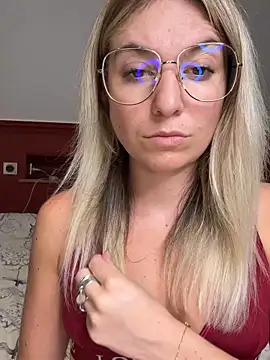 Show de carlaaa na webcam