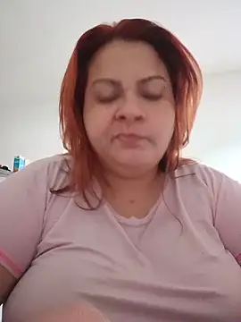 Show de carola_hotwife na webcam