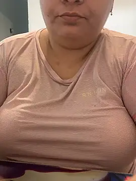 Show de carola_hotwife na webcam