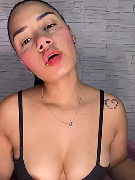 Chat +18 de _Luana ao vivo