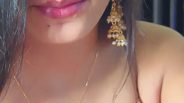 WOw_Nisha-: онлайн-секс-чат