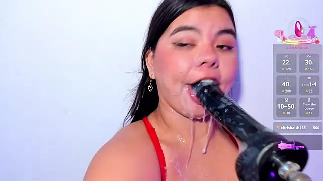 klhoe_boobs' Live XXX Chat