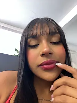 Show modela Mariangel_11 na web-kameri