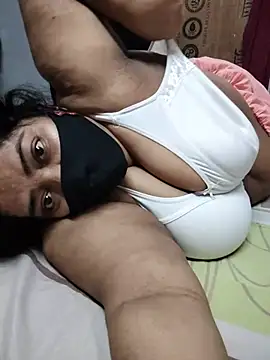 zeepe19's Live XXX Chat