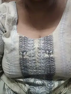 zeepe19's Live XXX Chat