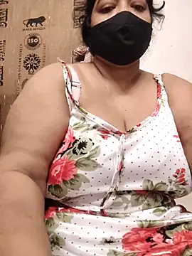 zeepe19 Adlı Modelin Canlı XXX Sohbeti