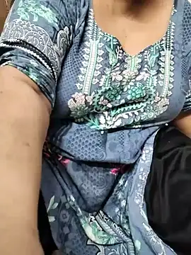 zeepe19's Live XXX Chat