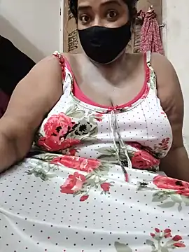 צ'אט XXX בשידור חי של zeepe19