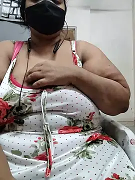 zeepe19's Live XXX Chat