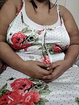 צ'אט XXX בשידור חי של zeepe19
