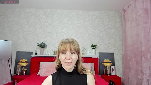 Chat XXX en directo de KattyPeachX