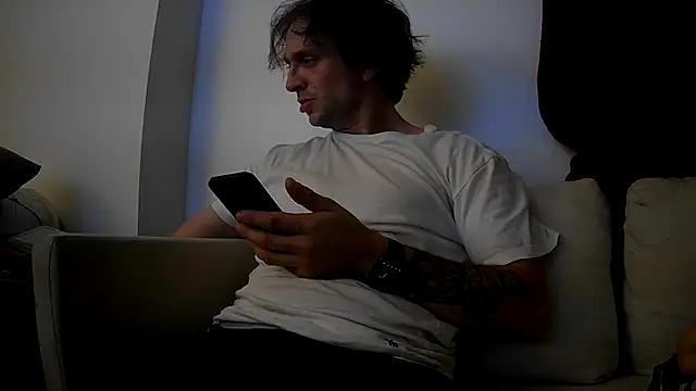 הופעת וובקאם של Posh_marc