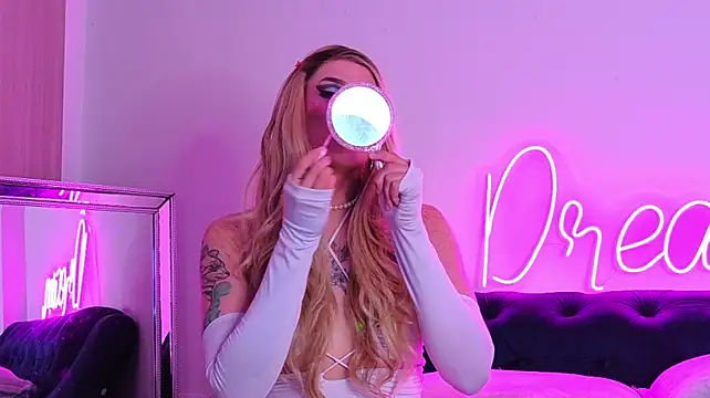 Pertunjukan Kamera Web Bimbo_sofi