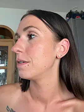 lola_tentatiion Chat XXX in diretta