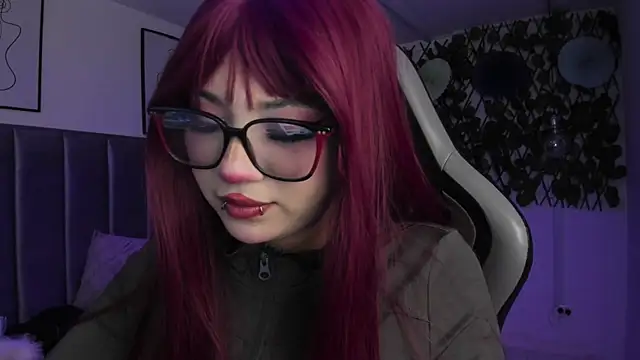 XXX chat uživo modela Kitty_Gang