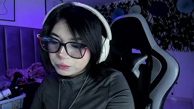 Chatroom XXX en direct de Kitty_Gang
