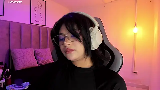 Chat +18 de Kitty_Gang ao vivo