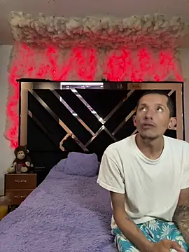 BriannaTS_and_David: вебкам-шоу