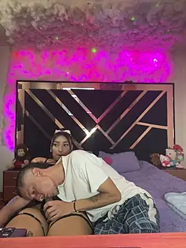 BriannaTS_and_David Webcamshow