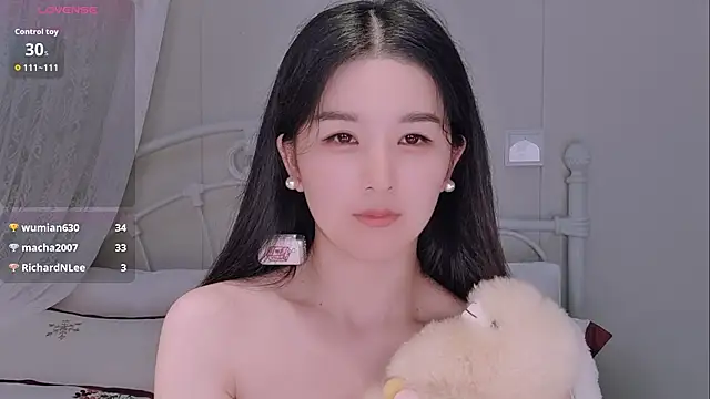 BingLin- live XXX chat