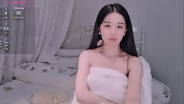 BingLin-'s Live XXX Chat