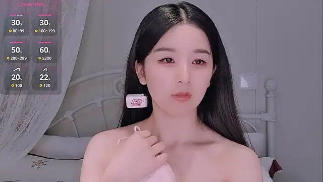 BingLin-'s Live XXX Chat