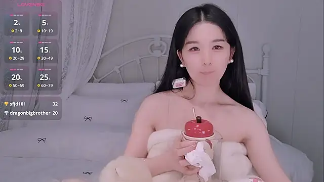 BingLin- 网络视讯表演