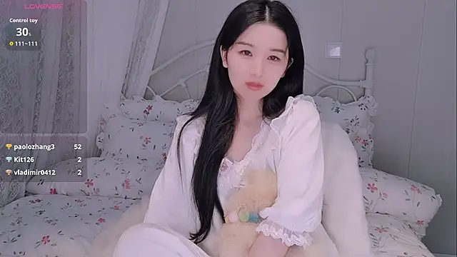 Chat XXX en directo de BingLin-