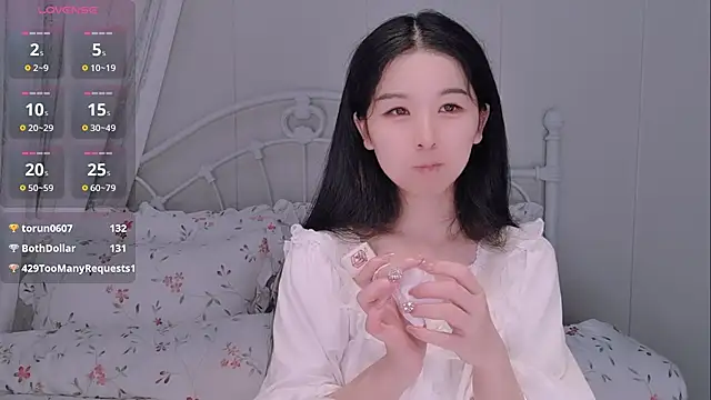BingLin- live XXX chat