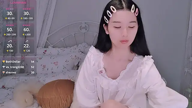 Chatroom XXX en direct de BingLin-