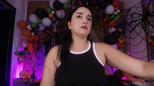 Chat +18 de luce_williams ao vivo