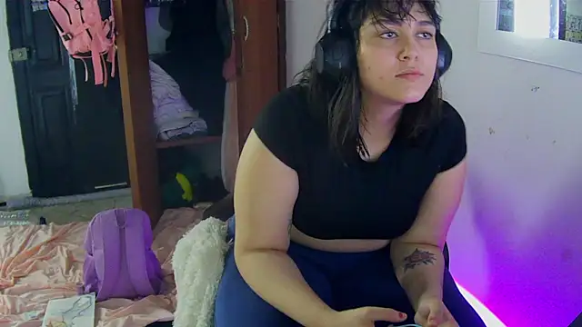 soysara15's Live XXX Chat