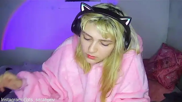 soysara15's Live XXX Chat
