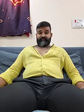 Fun_Guuy Show in webcam
