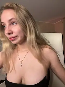 Chat +18 de Kitty_Katrine ao vivo