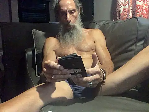 mindphu_k: διαδικτυακό σόου στην κάμερα