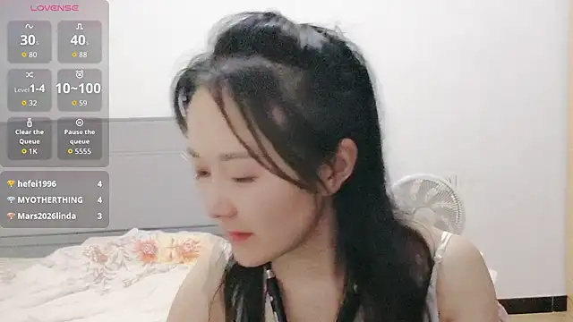 fanfan-FF's Live XXX Chat