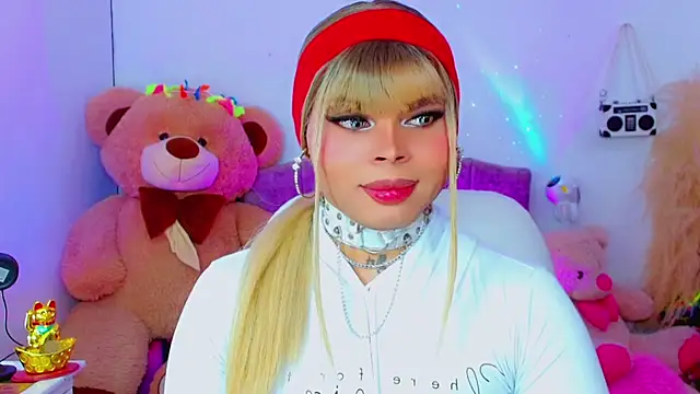 AdanKinng Show in webcam